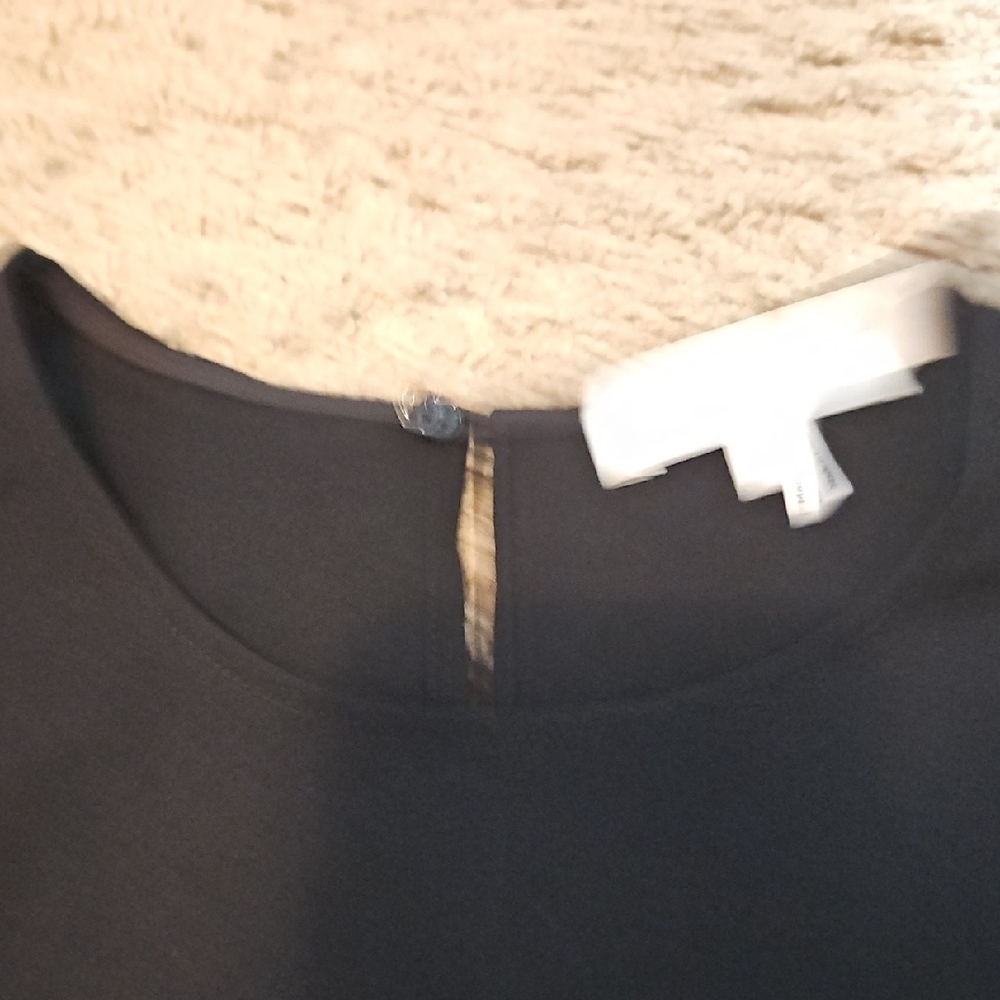 FRAME Flutter Sleeve Top - Picture 8 of 12